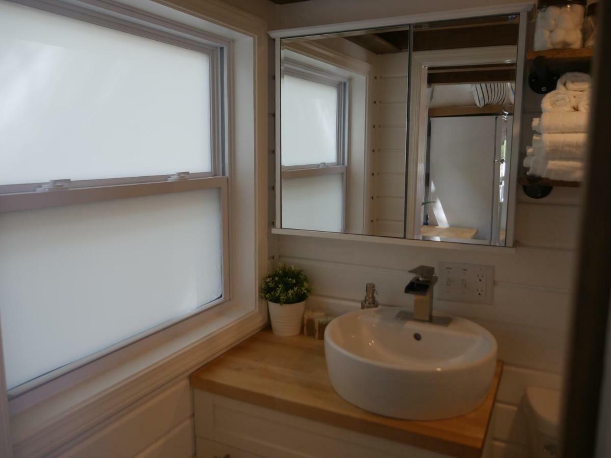 Hygge Tiny Home Hue-Gah Leeds Εξωτερικό φωτογραφία